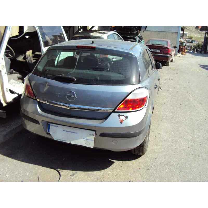 opel astra h berlina del año 2005