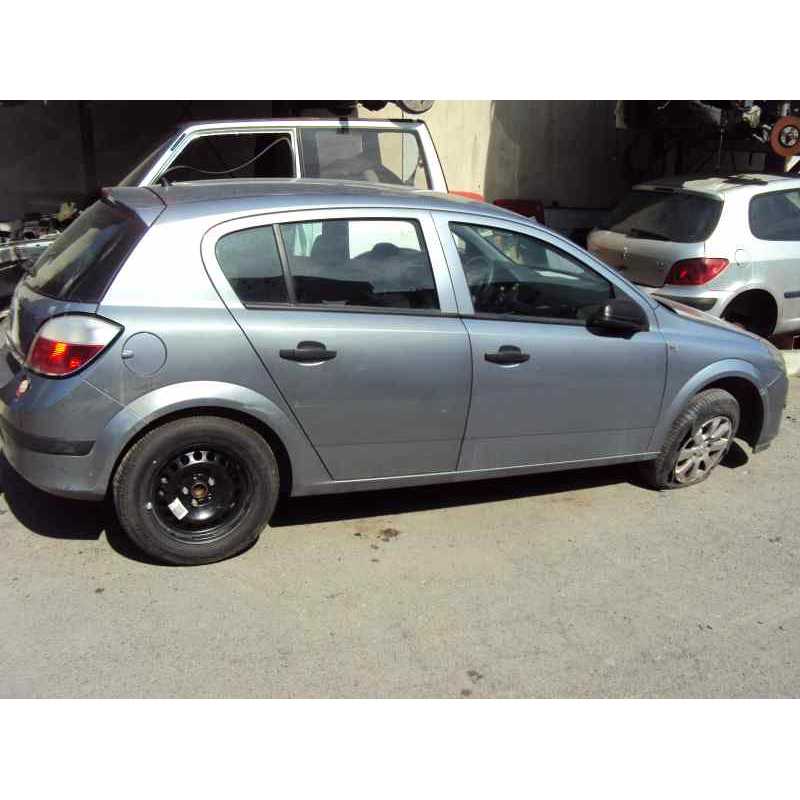 opel astra h berlina del año 2005