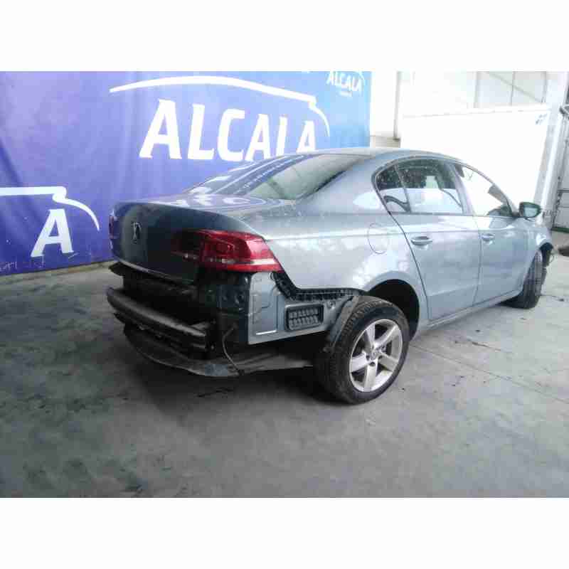 volkswagen passat lim. (362) del año 2013
