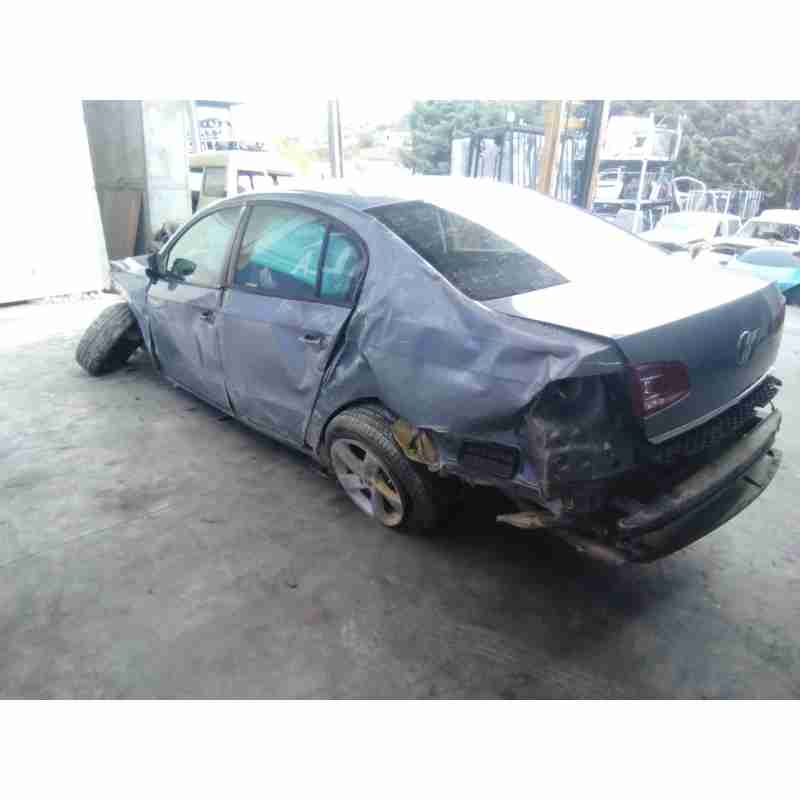 volkswagen passat lim. (362) del año 2013