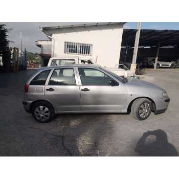 SEAT IBIZA II (6K1) de desguace
