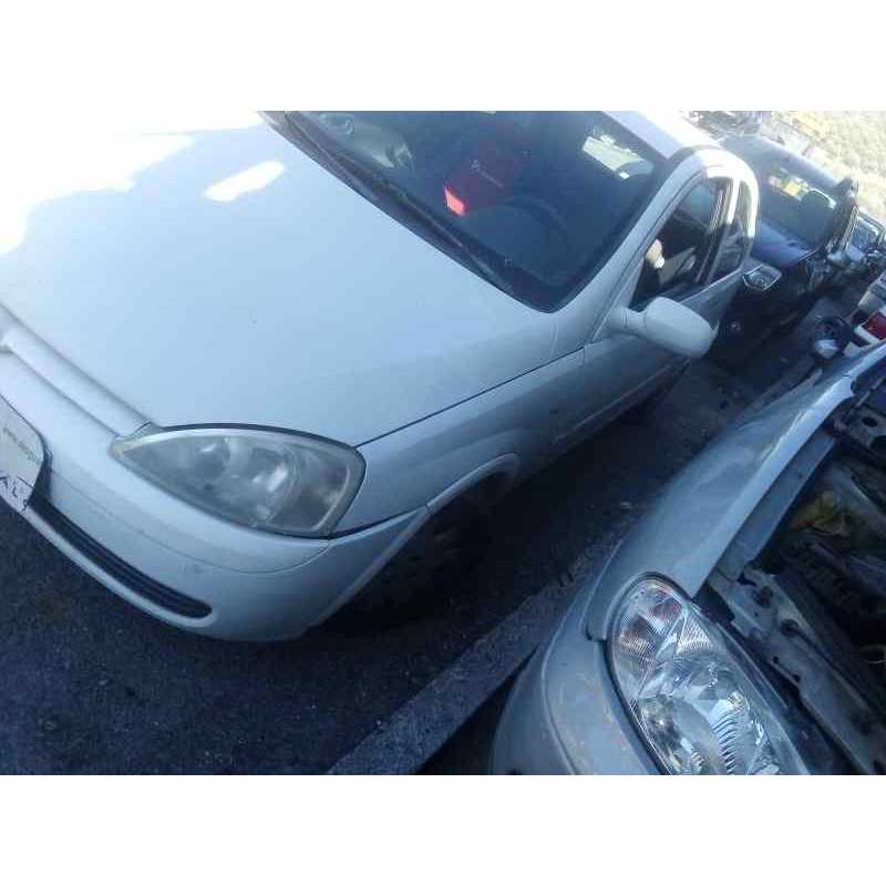 opel corsa c del año 2001