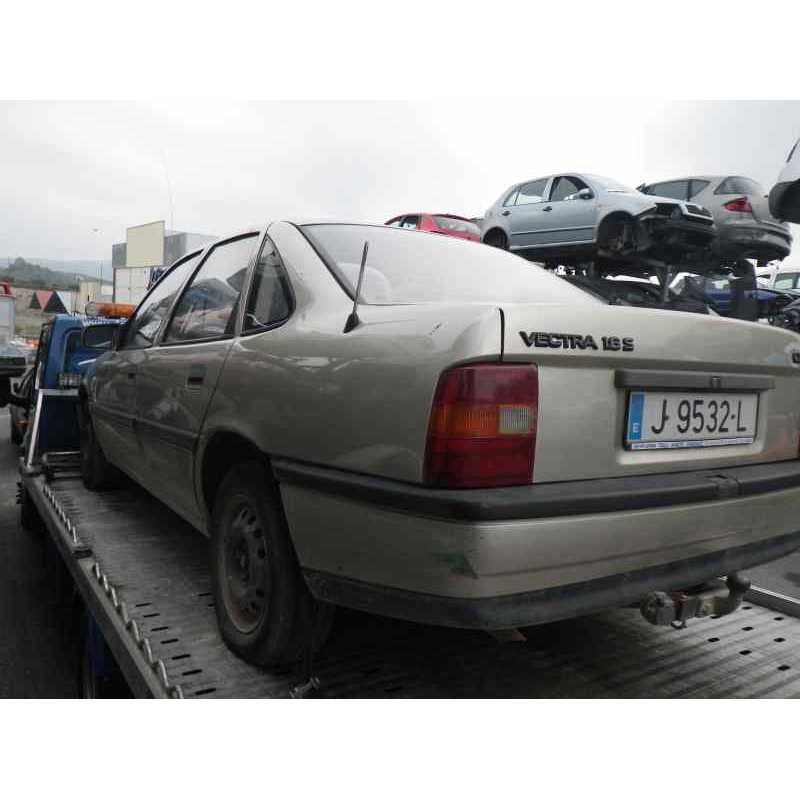 opel vectra a del año 1989