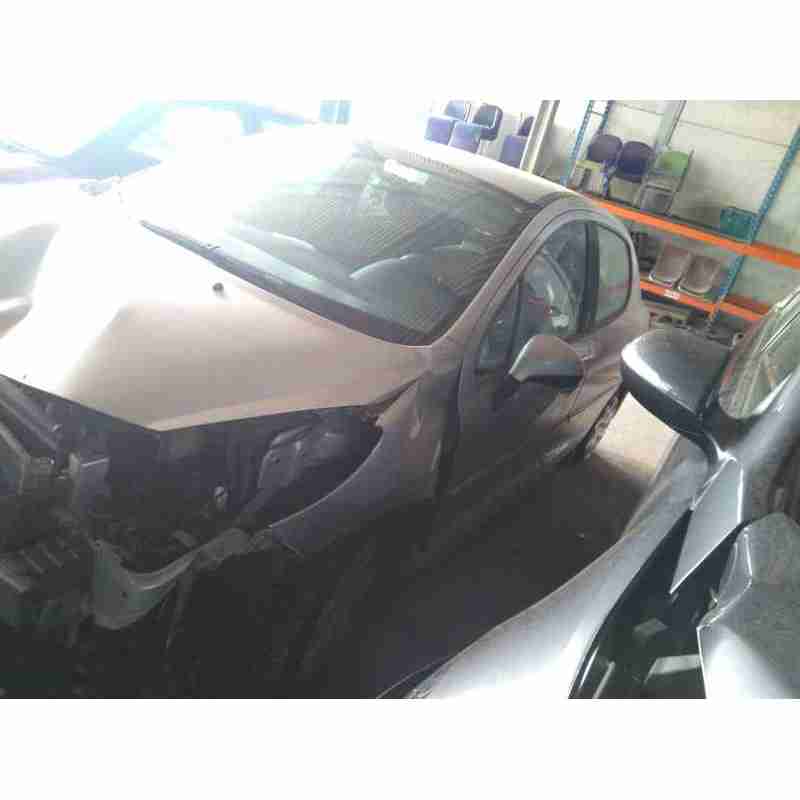 peugeot 207 del año 2011