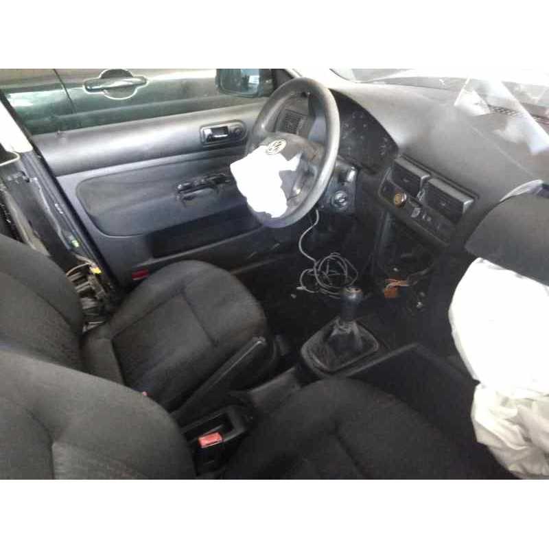 volkswagen golf iv berlina (1j1) del año 2001