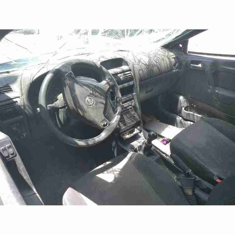 opel astra g berlina del año 2002