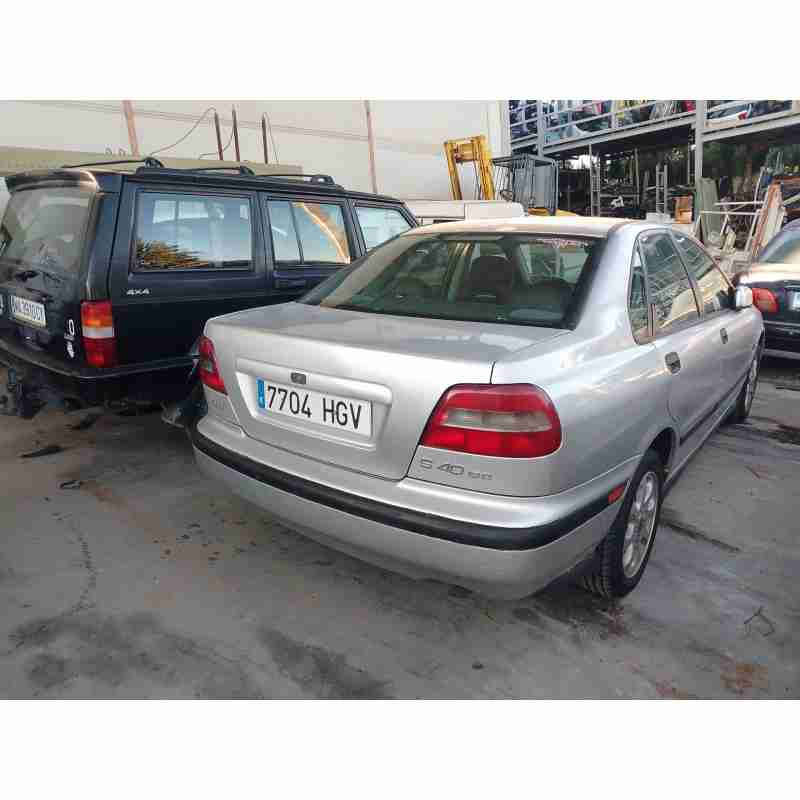 volvo s40 i (644) del año 2000