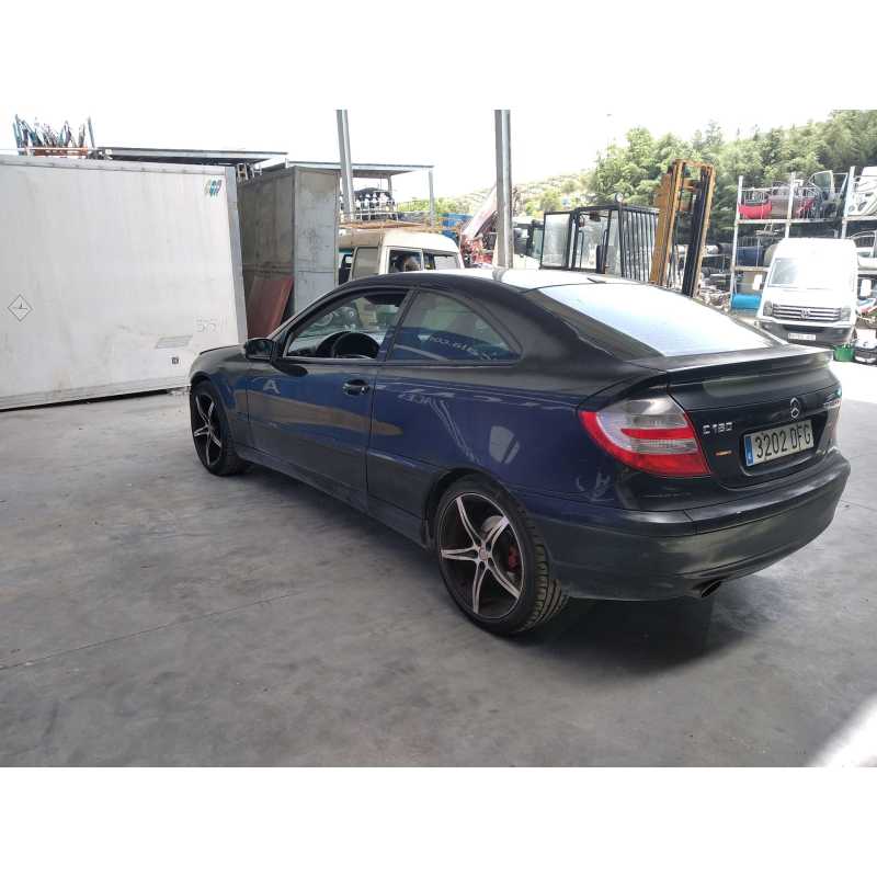 mercedes-benz clase c (w203) berlina del año 2005