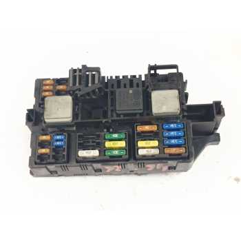 CAJA RELES / FUSIBLES A1679067303 
