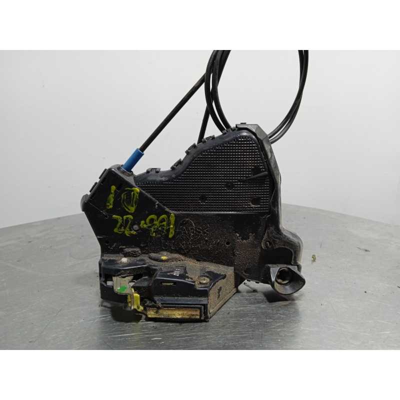 CERRADURA PUERTA DELANTERA IZQUIERDA 