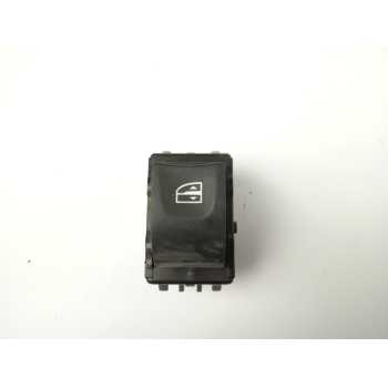 MANDO ELEVALUNAS DELANTERO DERECHO 254010003R 