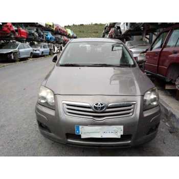 TOYOTA AVENSIS BERLINA (T25)