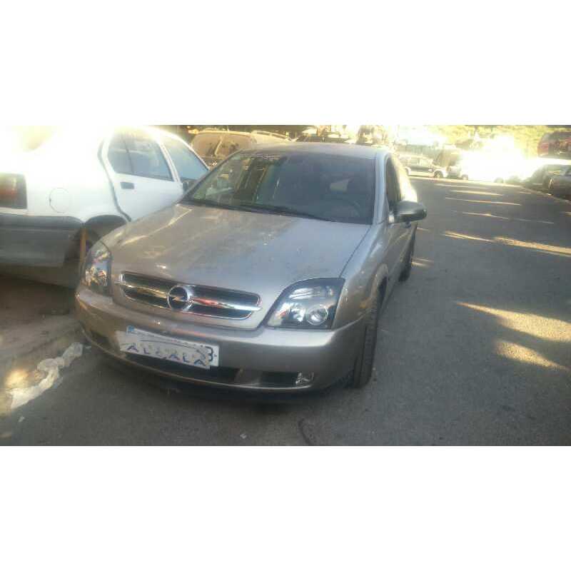 opel vectra c berlina del año 2003