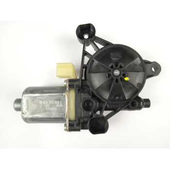 MOTOR ELEVALUNAS DELANTERO DERECHO 5Q0959802 