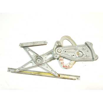 ELEVALUNAS TRASERO DERECHO 827200006R 