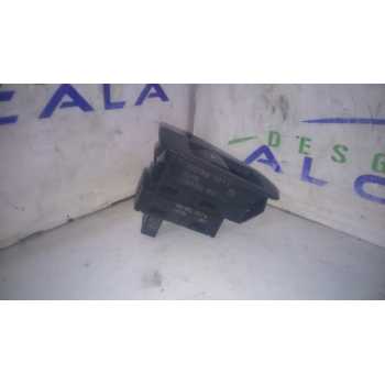 MANDO ELEVALUNAS TRASERO DERECHO 159399003285A DELPHI 3 PINES