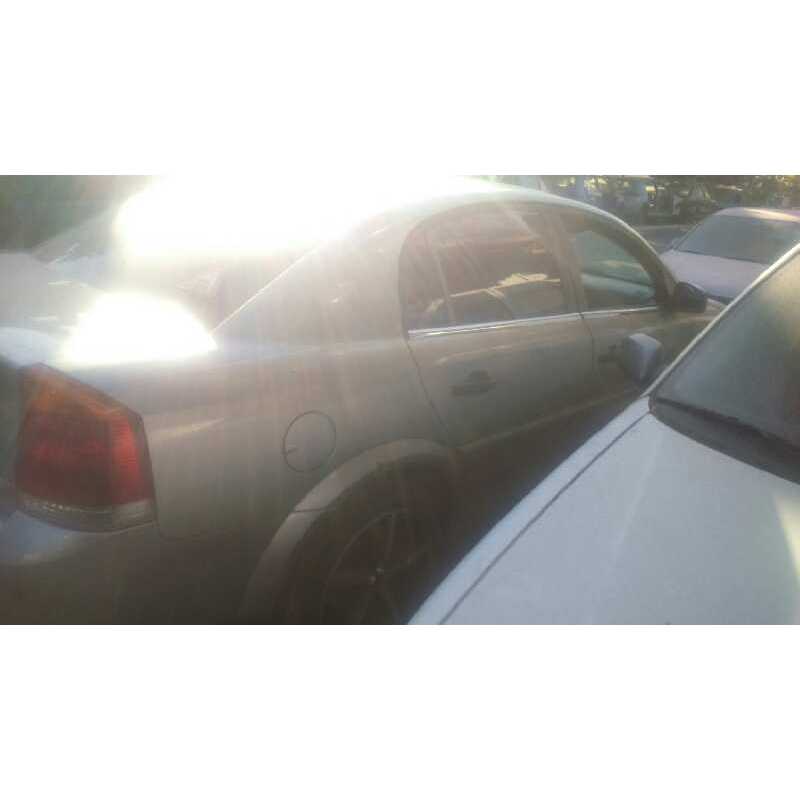 opel vectra c berlina del año 2003