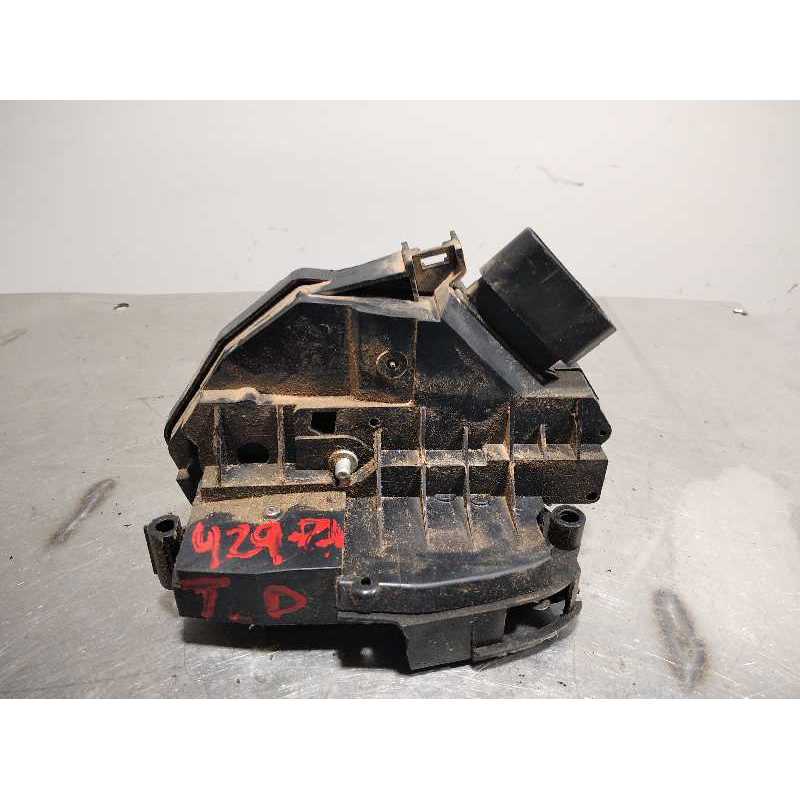 CERRADURA PUERTA TRASERA DERECHA 8A6AA26412AJ 4 PINES 
