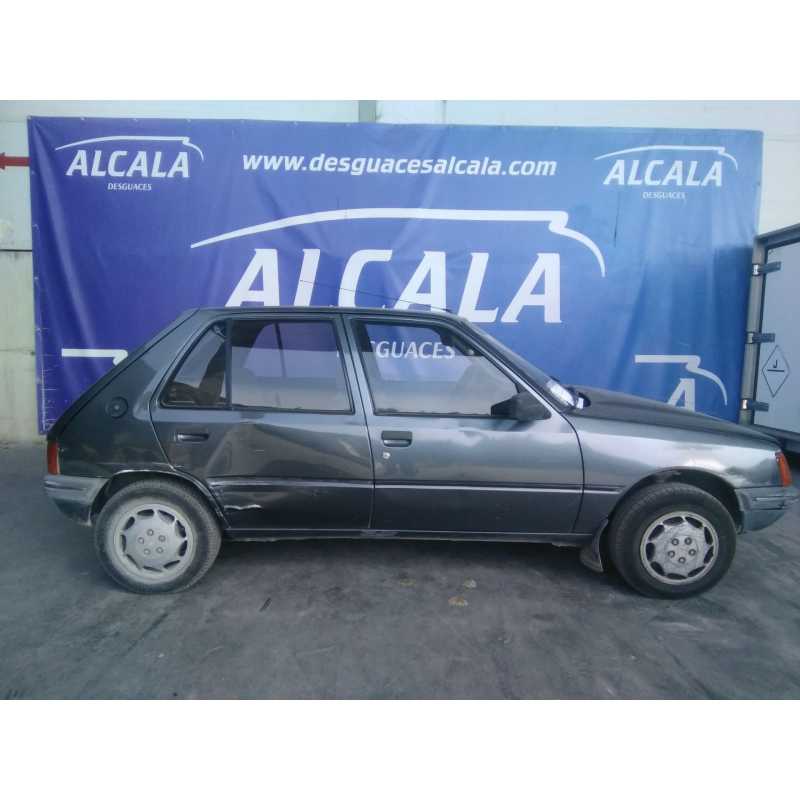 peugeot 205 berlina del año 1989