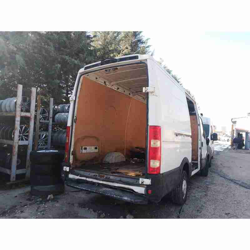 iveco daily iv caja/chasis del año 2010