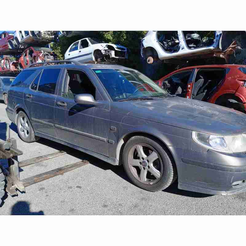 saab 9-5 station wagon (ys3e) del año 2004