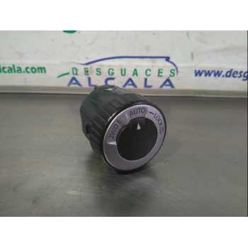 BOTON 4X4 PA66GF8MF33 6 PINES 