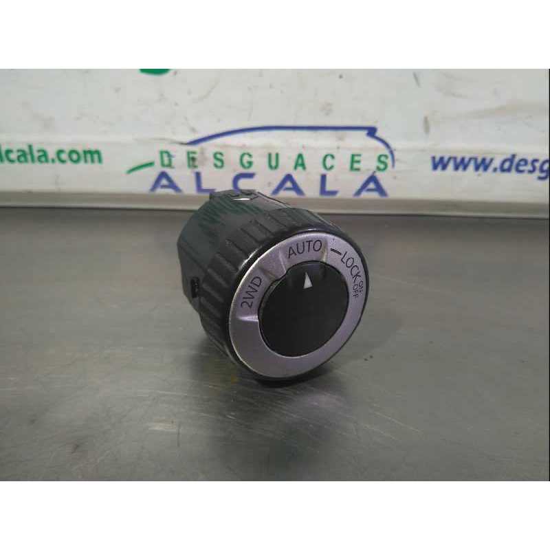 BOTON 4X4 PA66GF8MF33 6 PINES 