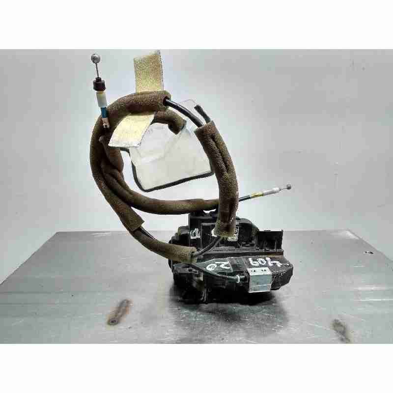 CERRADURA PUERTA DELANTERA DERECHA 805001ML0A 3 PINES 