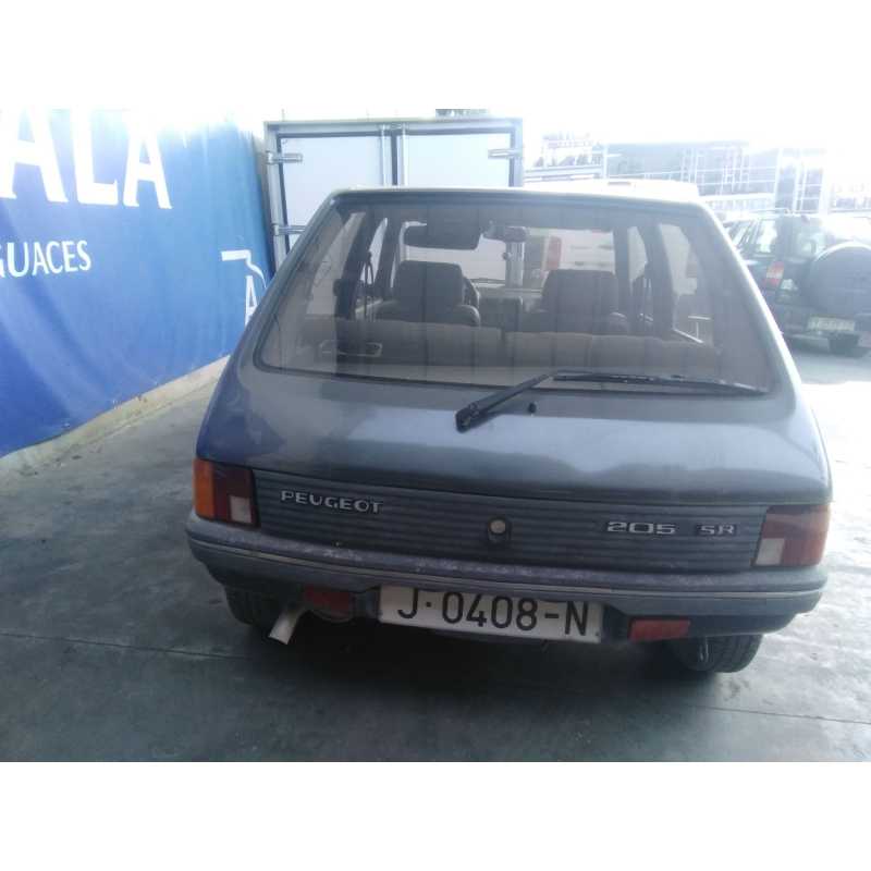 peugeot 205 berlina del año 1989
