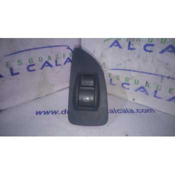 MANDO ELEVALUNAS TRASERO DERECHO 26207A191 4 PINES 