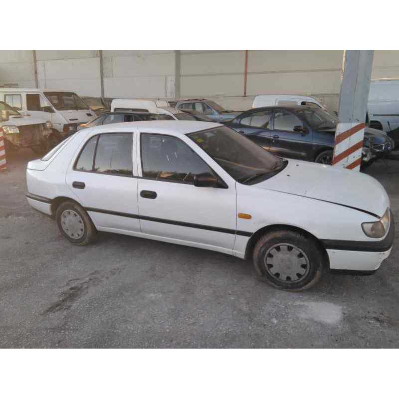 nissan sunny berlina (n14) del año 1995