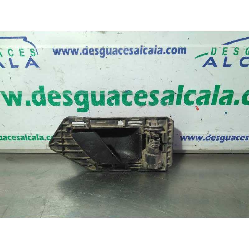 MANETA INTERIOR DELANTERA DERECHA 