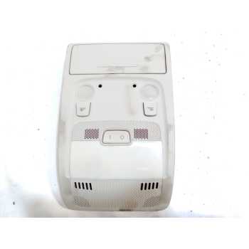 LUZ INTERIOR 8T0947135S 