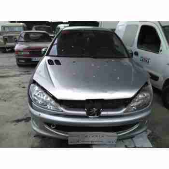 PEUGEOT 206 BERLINA