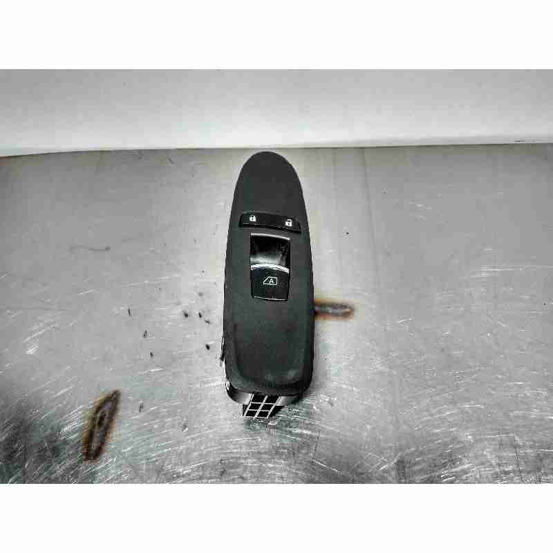 MANDO ELEVALUNAS DELANTERO DERECHO 254111MF0A 