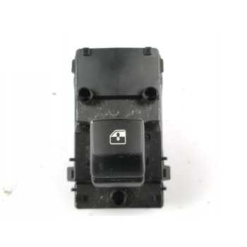 MANDO ELEVALUNAS DELANTERO DERECHO 93575J7000 