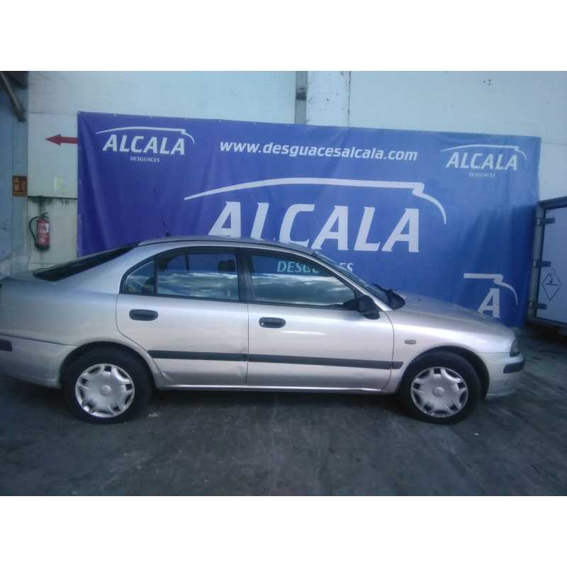 mitsubishi carisma (da_) del año 2001