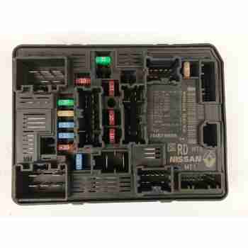 CAJA RELES / FUSIBLES 284B71965R 