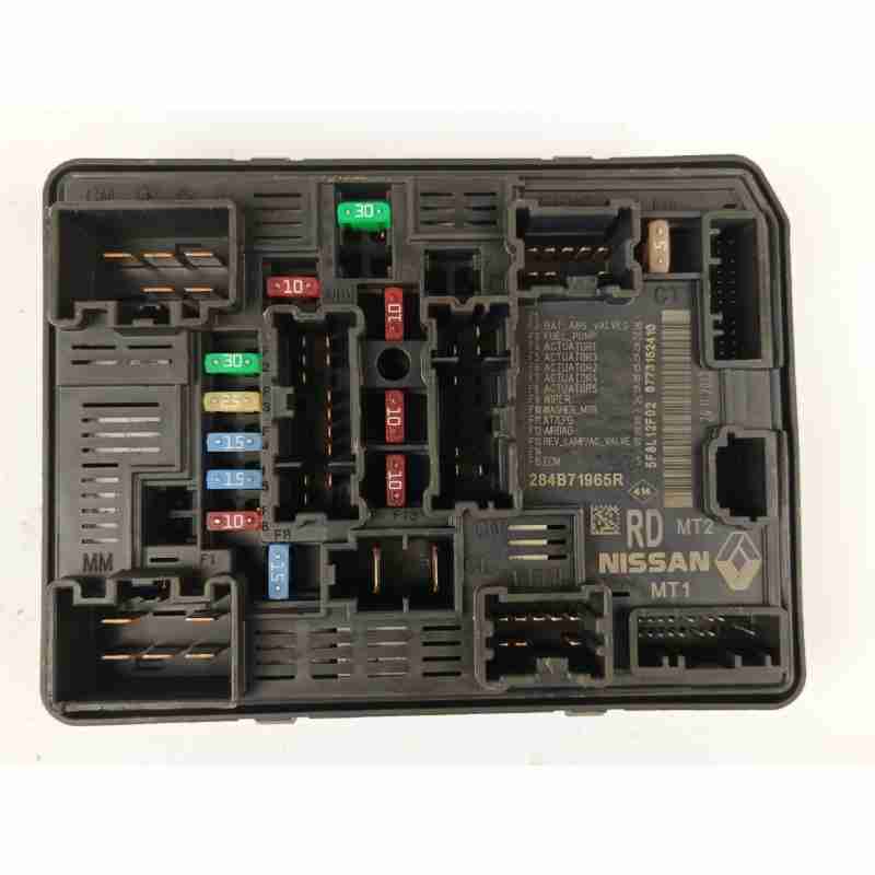 CAJA RELES / FUSIBLES 284B71965R 