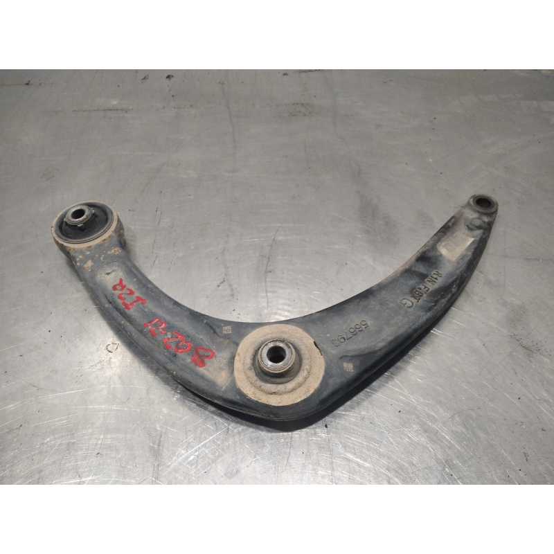 BRAZO SUSPENSION INFERIOR DELANTERO IZQUIERDO 