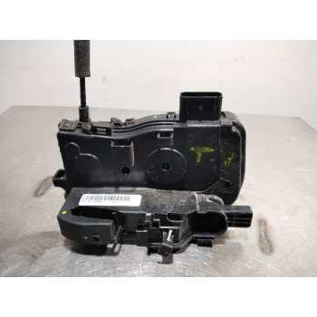 CERRADURA PUERTA TRASERA IZQUIERDA 814103U000 4 PINES 