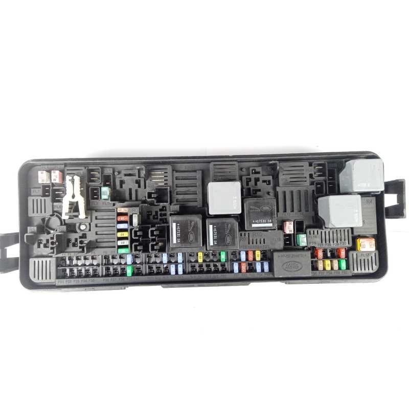 CAJA RELES / FUSIBLES GPLA14K016CC 