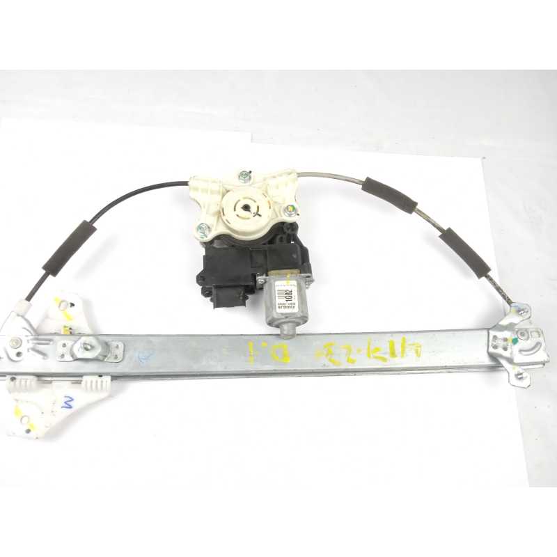 ELEVALUNAS DELANTERO IZQUIERDO 82401C8020 