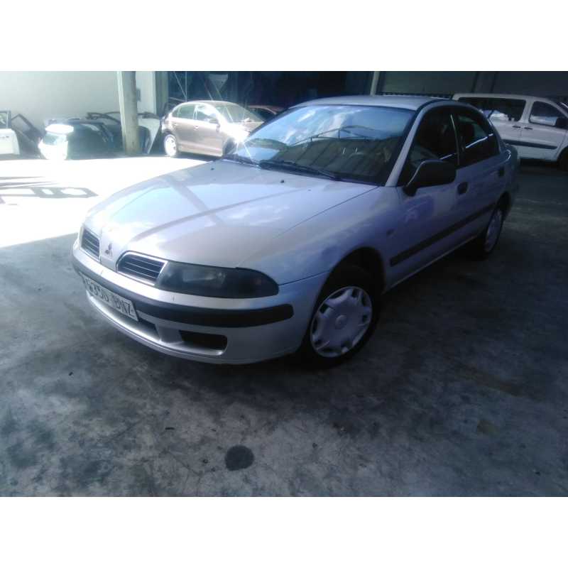 mitsubishi carisma (da_) del año 2001