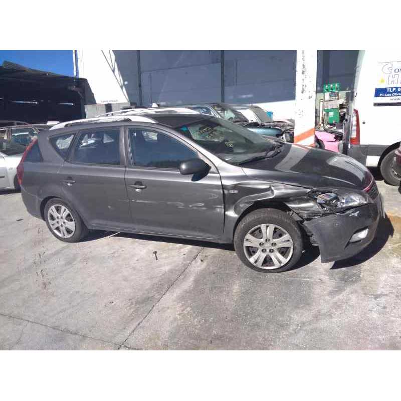 kia cee´d sporty wagon del año 2010