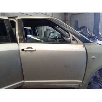 PUERTA DELANTERA DERECHA MONTADA EN VEHICULO 