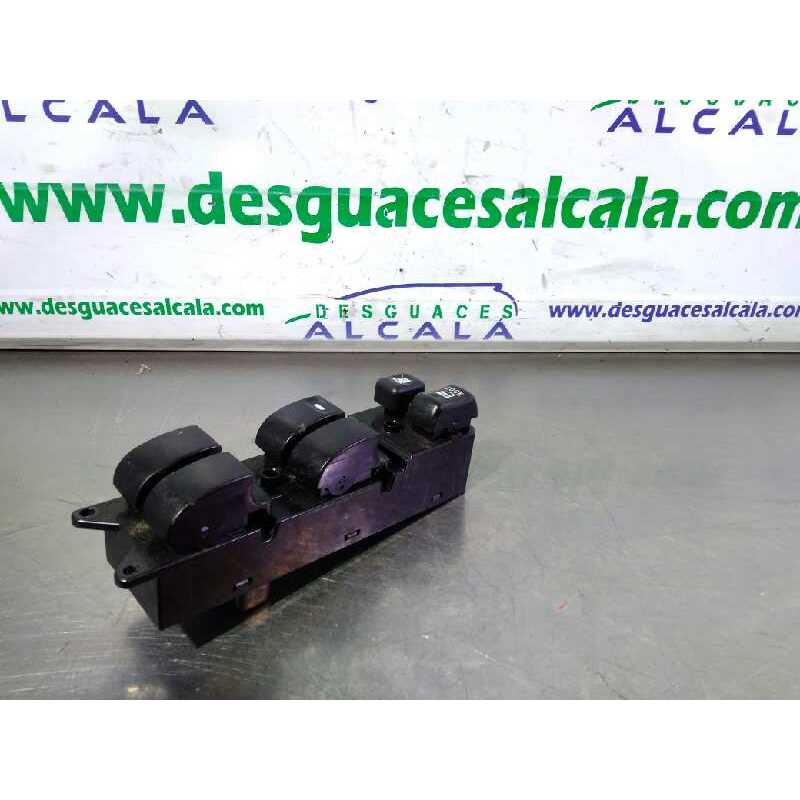 MANDO ELEVALUNAS DELANTERO IZQUIERDO 8608A060 