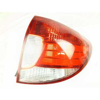 PILOTO TRASERO DERECHO 92402FD070 