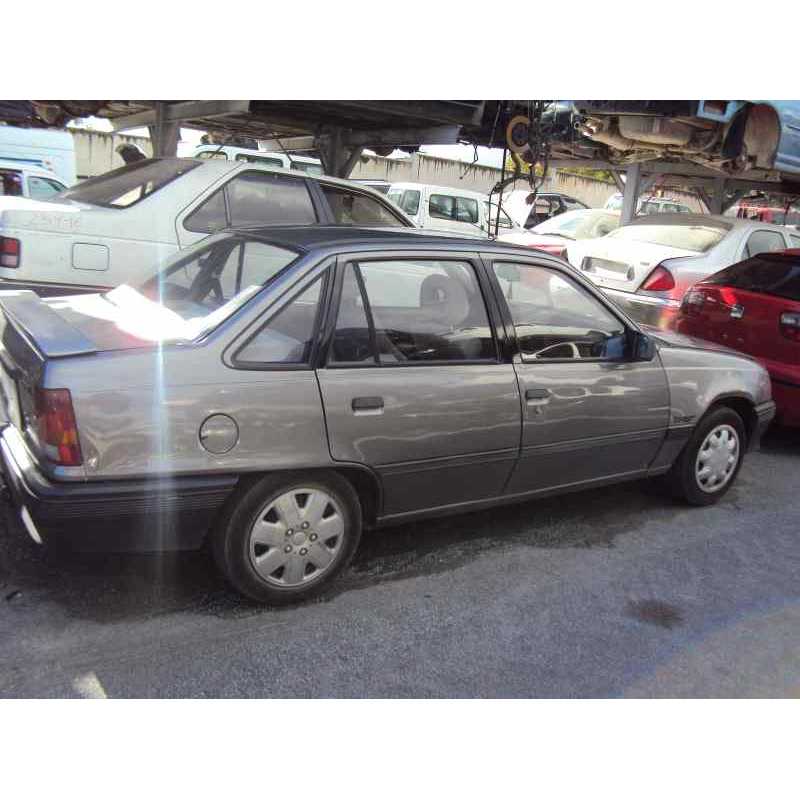 opel kadett e del año 1988