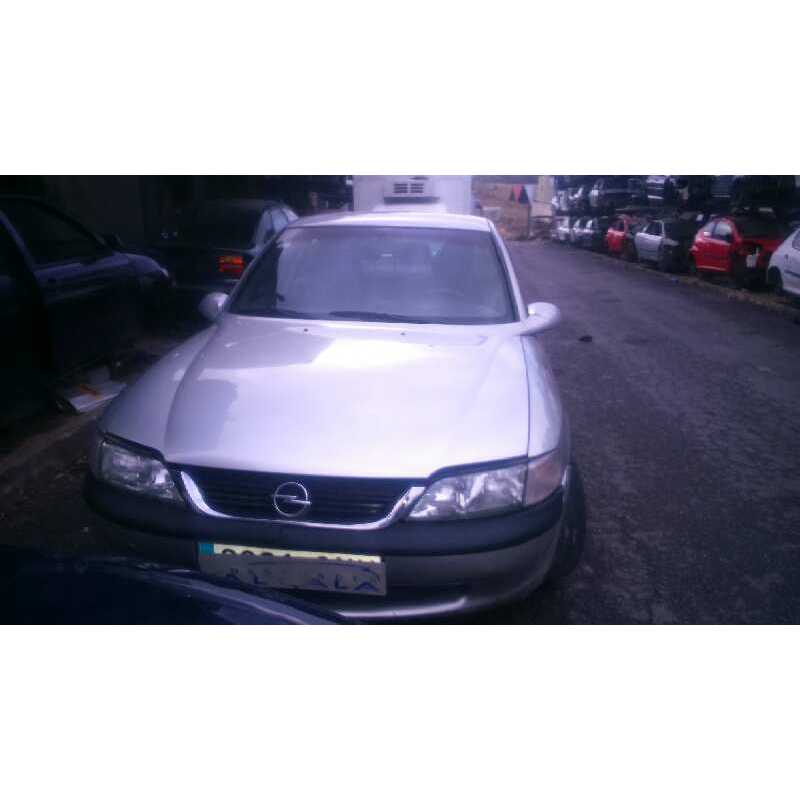 opel vectra b berlina del año 1998